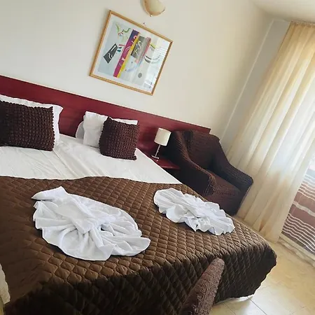 Family Yalta влас 3* Свети Влас