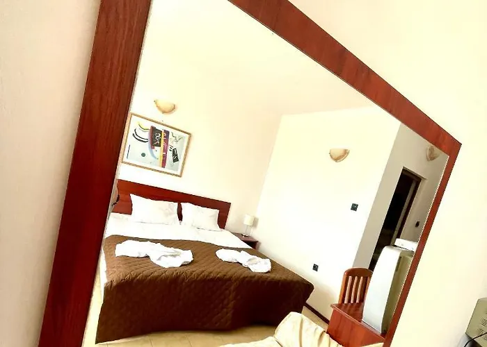 Family Yalta влас 3*