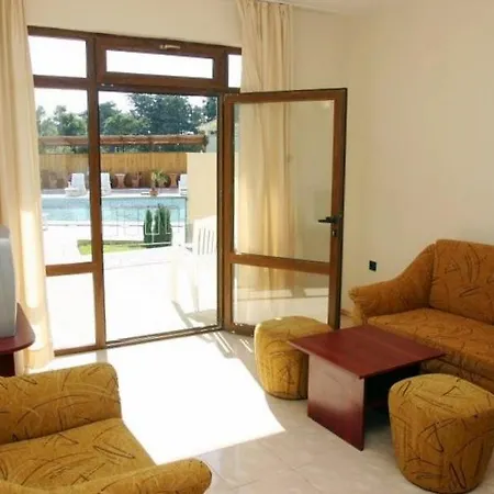 Station touristique Family Yalta влас 3*