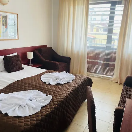 Family Yalta влас